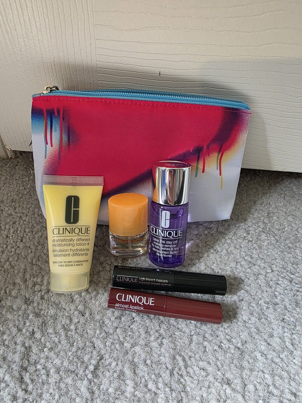 Clinique Makeup Skincare & Lip Set